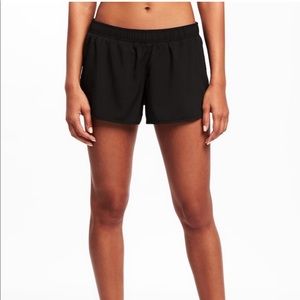 NWOT Old Navy Black Dolphin Hem Shorts - S